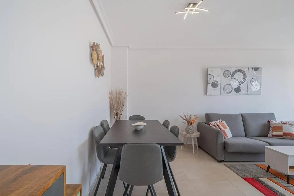 Flat -Puerto Banus -6 A 8 Persons-Pool-Parking Apartment Marbella Spain