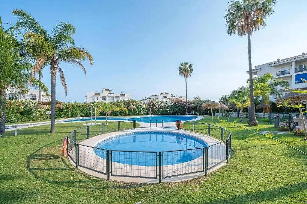 Flat -Puerto Banus -6 A 8 Persons-Pool-Parking Apartment Marbella Spain