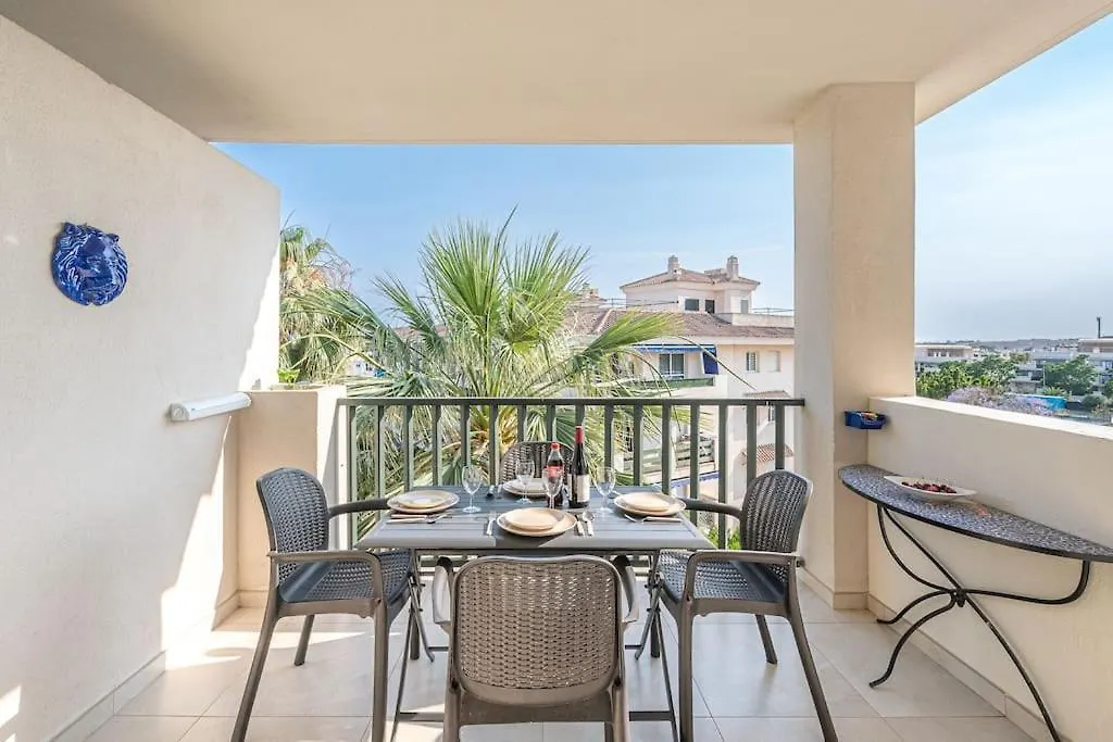 Flat -Puerto Banus -6 A 8 Persons-Pool-Parking Apartment Marbella