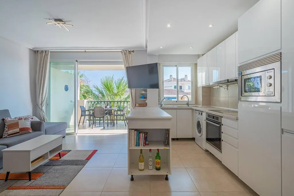 Apartament Flat -Puerto Banus -6 A 8 Persons-Pool-Parking Marbella